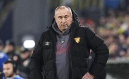 Göztepe teknik direktörü Stanimir Stoilov: ‘Takım kurmakta zorlandık’