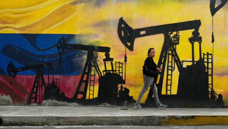 Venezuela, petrol satışından 300 milyon dolarlık gelir elde etti