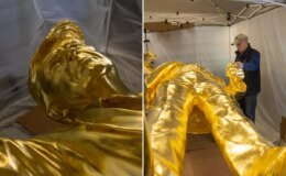 13 milyon liraya dev Trump heykeli: Tamamı altın kaplama