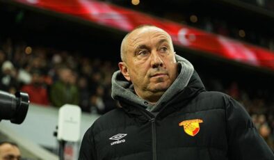 ‘Basit hatalar yaptık’ Göztepe Teknik Direktörü Stanimir Stoilov’dan Beşiktaş maçı açıklaması