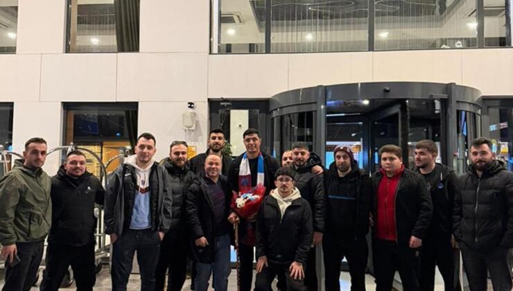 Oscar Cardozo derbi için Trabzon’da