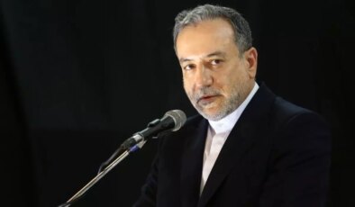 İran Dışişleri Bakanı Arakçi’den ABD üssü bulunan ülkelere uyarı: Meşru hedefimiz