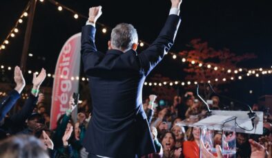 Paris’te sol kazandı: Eski adalet bakanını yenen Emmanuel Gregoire belediye başkanı seçildi