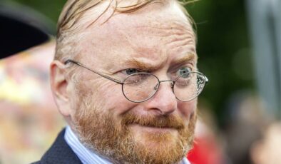 Rus Milletvekili Milonov’dan yurt dışında tatil yasağı önerisi