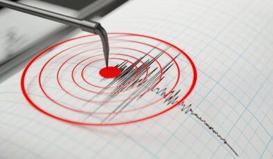 Ege Denizi’nde 5.9 büyüklüğünde deprem