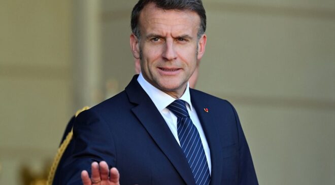 Fransa Cumhurbaşkanı Macron, siyaseti bırakıyor