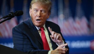 Trump: ABD donanması Hürmüz Boğazı’nda tüm gemilere blokaj sürecine başlayacak