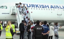Gazze’ye umut taşırken İsrail’in alıkoyduğu Sumud filosu aktivistleri İstanbul’da