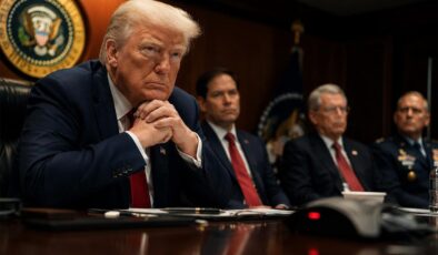 İran ile müzakere sonucunu açıklayacağını belirten Trump, Durum Odası’dan yine kararsız ayrıldı