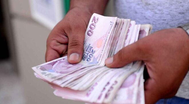 Petrol fırladı, akaryakıta zam geliyor