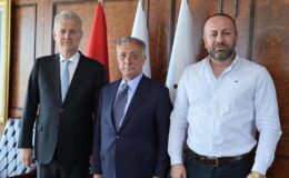 Altay’da sürpriz görüşme: Ahmet Nur Çebi ve Mahmut Özgener