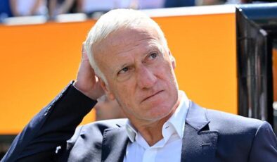 Didier Deschamps, Fransa Milli Takım kampından ayrıldı