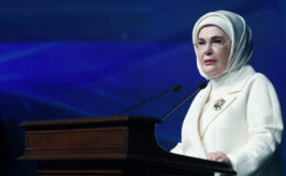 DAVOS’tan Emine Erdoğan’a davet: Liderler zirvesinde açılış konuşması yapacak