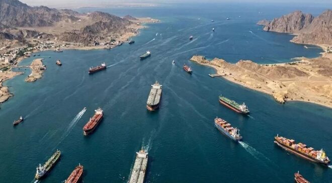 Hürmüz Boğazı’nda gemi trafiği dibe vurdu