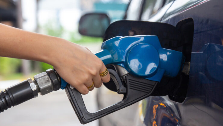 Makas açıldı: Motorin fiyatları neden benzinden daha hızlı yükseliyor?