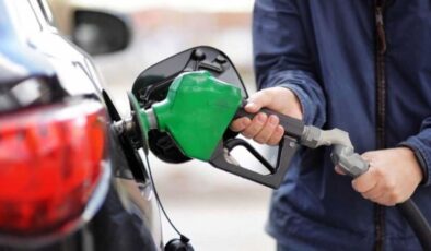 Akaryakıtta çifte zam: Motorin 90 TL’yi aştı, benzin 80 TL’ye yaklaştı