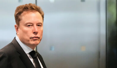 Elon Musk’tan “yapay zekanın insanlığı yok edebileceği” iddialarına esprili yanıt