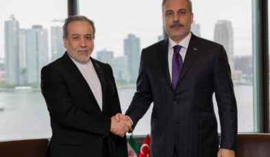 Hakan Fidan’dan New York’ta kritik temas! Arakçi ile bir araya geldi