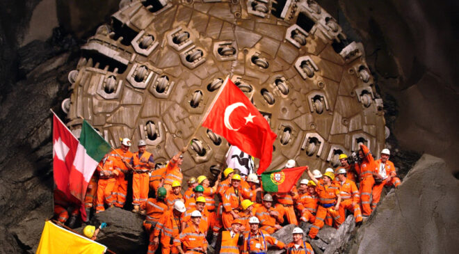 Rönesans 11 yıldır dünyanın ilk 50 uluslararası müteahhidi arasında