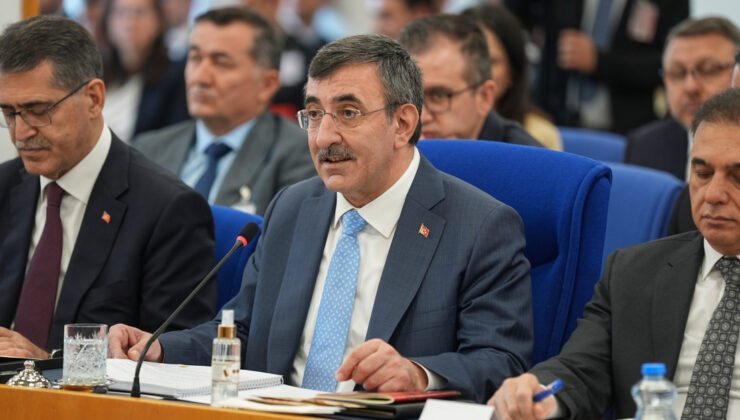 Cevdet Yılmaz: Yatırımcı ile manipülatörü birbirine karıştırmayacağız