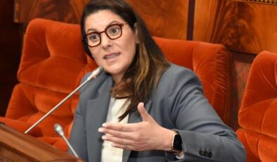 Fas’ın ilk kadın Başbakanı Mansuri’nin 32 bakandan oluşan hükümeti yemin etti