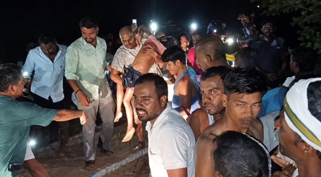 Hindistan’da alabora olan teknede ölen 11 kişinin 18 yaşından küçük olduğu açıklandı