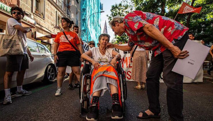 İspanya’daki konut krizinin sembolü olan 87 yaşındaki Mari Carmen hastanede hayatını kaybetti