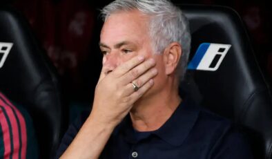 Mourinho yine yaptı yapacağını! Maç sonunda basın toplantısına çıkmadı