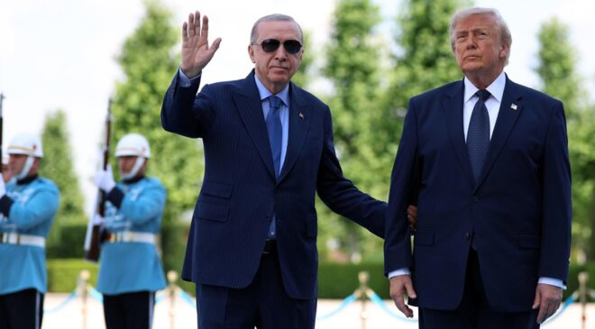 Türkiye’ye yönelik CAATSA yaptırımları ile ilgili Trump’tan açıklama